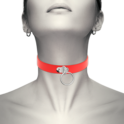 Collana in pelle vegana rossa Coquette Chic Desire – Accessorio regolabile per uno stile elegante