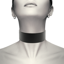 Choker Coquette Chic Desire Nero – Collana regolabile in pelle vegana per uno stile moderno