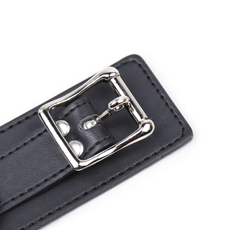 Collare di sottomissione Ohmama a 3 anelli: esplorazione sicura con design elegante