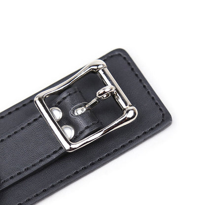 Collare di sottomissione Ohmama a 3 anelli: esplorazione sicura con design elegante