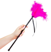 Comprar SECRETPLAY Plumero Plumas Rosa 40 CM – Accesorio Sensual Con 20 Plumas Suaves Para Estimulación Táctil-Noxtic