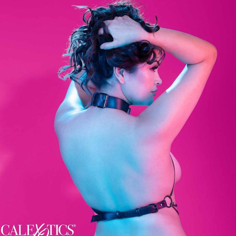 CALEXOTICS Euphoria Plus Size Chain Neck Harness – Design contemporaneo per la libertà sensoriale