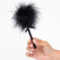 Comprar SECRET PLAY Plumero Mini Negro – Accesorio Sensual Con Suave Textura De Plumas-Noxtic
