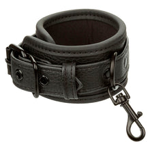 Comprar CALEXOTICS Nocturnal Esposas Cuero Ajustable Negro – Diseño Elegante Para Confort y Libertad Sensual-Noxtic