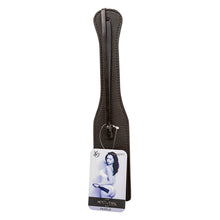 Calexotics Nocturnal Paleta Cuero Negro – Diseño Elegante Para Conexión Intima Entre Parejas