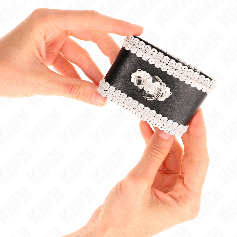 KINK - BLACK WRISTBANDS WITH ADJUSTABLE WHITE DECORATIVE LACE 20-23 CM X 5.5 CM