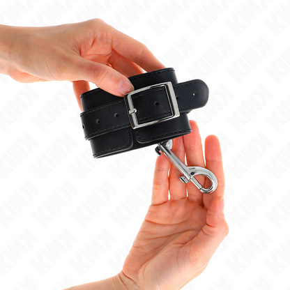 KINK - SIMPLE WRISTBANDS WITH ROW OF RIVETS BLACK ADJUSTABLE 17-28 CM X 5 CM