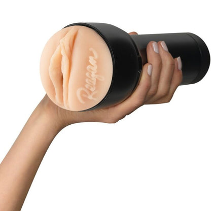 KIIROO Feel Reagan Foxx – Masturbador Con Diseño Innovador Para Experiencias Únicas