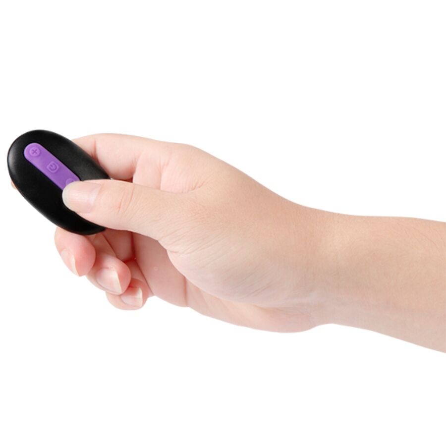 SHEQU - JULIAN DILDO Y ESTIMULADOR DE CLÍTORIS CON VIBRACIÓN Y CONTROL REMOTO 16 CM