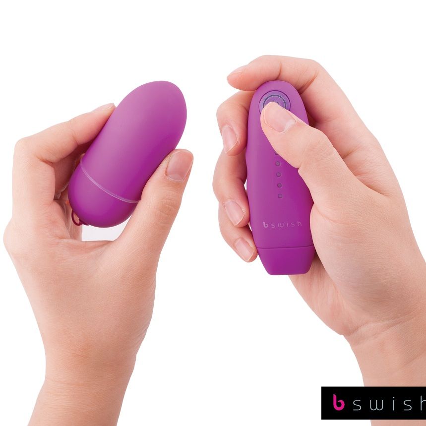 B SWISH Bnaughty Unleashed Classic Lila – Vibrador Discreto Con Control Remoto Para Placer Personalizado