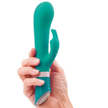 B SWISH BWILD Deluxe Bunny Rabbit Vibrator Jade – Vibratore anatomico con orecchie morbide per una stimolazione personalizzata