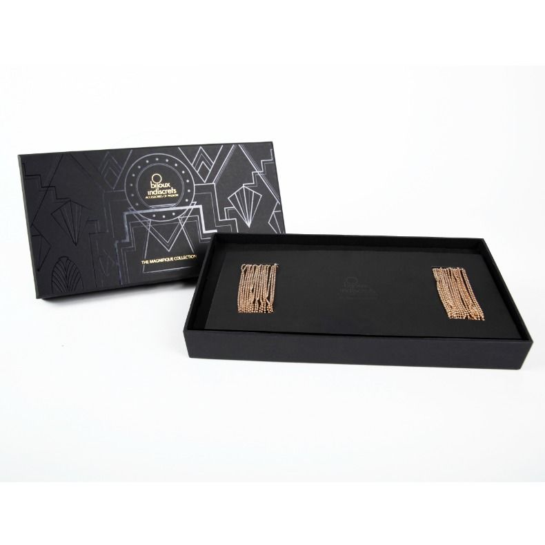 BIJOUX Gioielli con catena in metallo dorato: accessorio elegante per valorizzare il tuo look